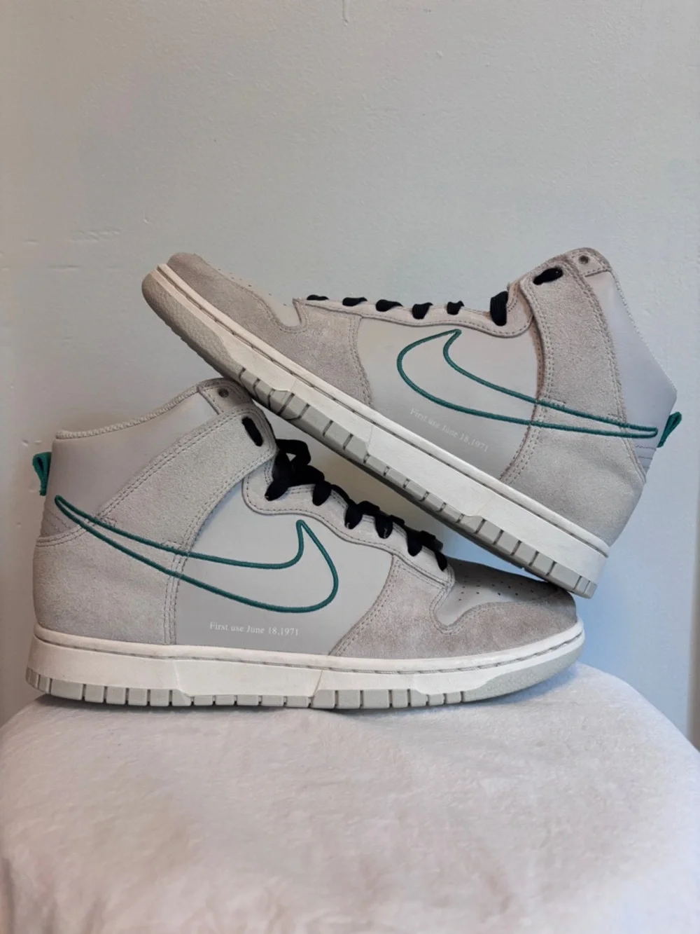 Nike Dunk High SE First Use - Light Bone Green Noise 2021 Size 9.5 M